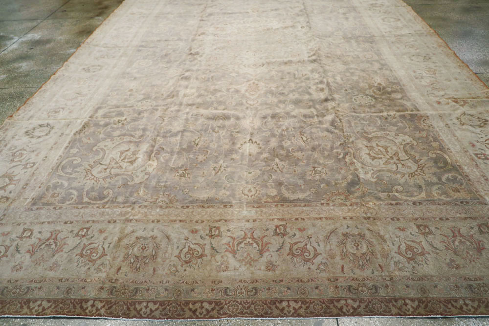 Vintage Persian Tabriz Carpet, No.13819 - Galerie Shabab