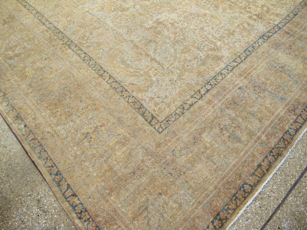 Antique Persian Lavar Kerman Carpet, No.13822 - Galerie Shabab