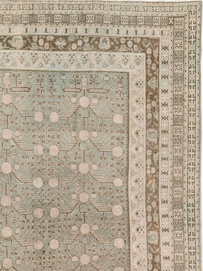 Antique East Turkestan Khotan Large Carpet, No.13828 - Galerie Shabab