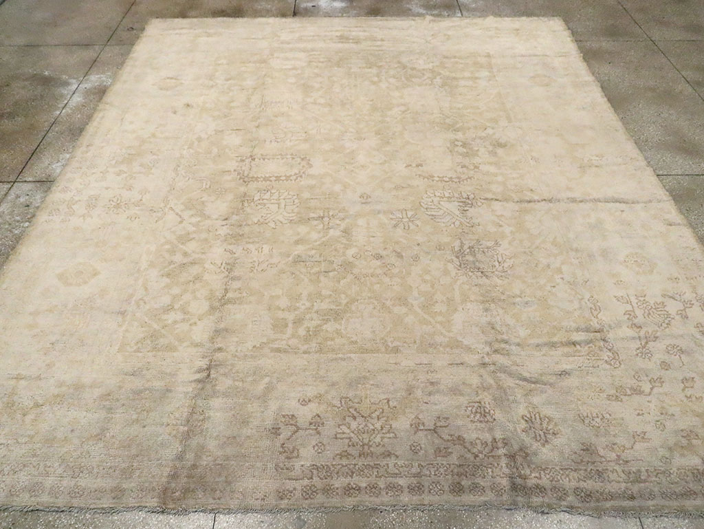 Vintage Turkish Oushak Carpet, No.13835 - Galerie Shabab