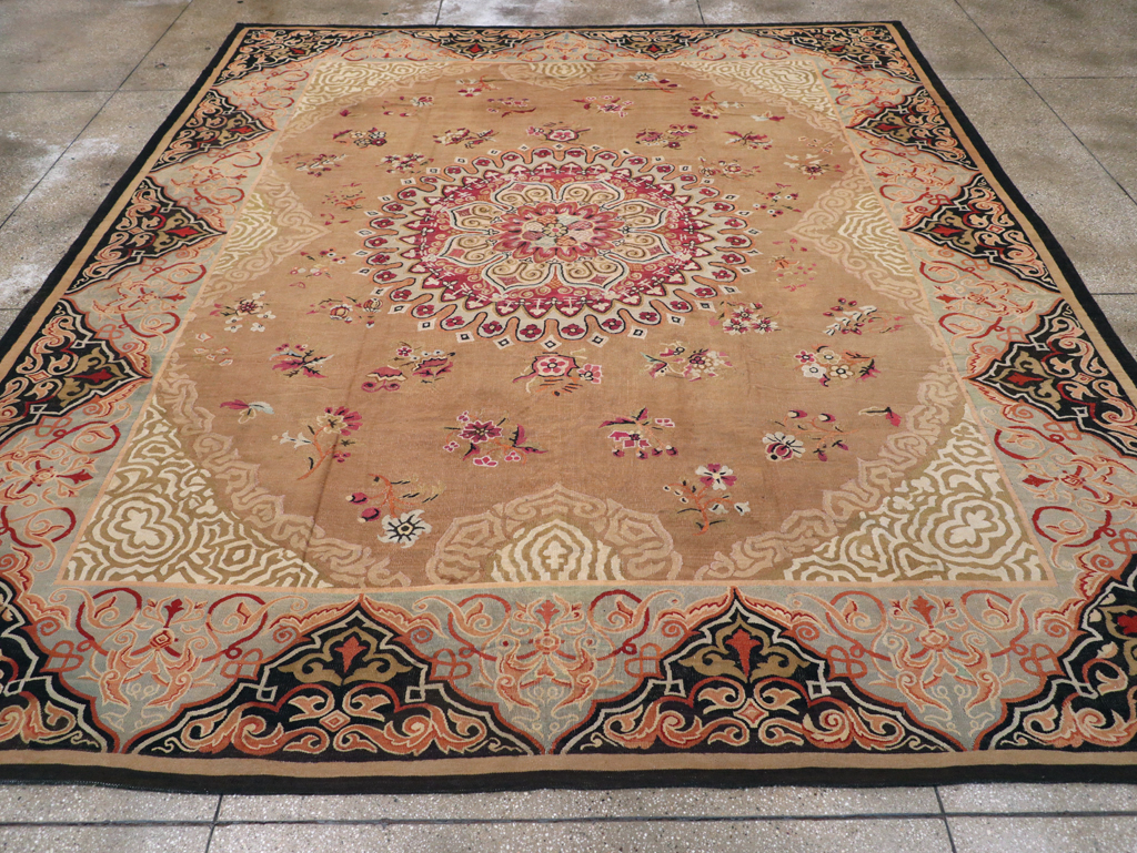 Antique French Aubusson Carpet, No.13841 - Galerie Shabab