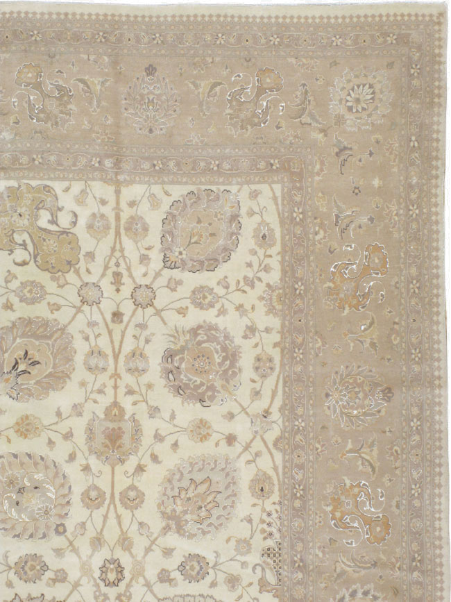Vintage Persian Tabriz Carpet, No.13844 - Galerie Shabab