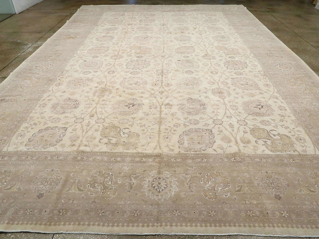Vintage Persian Tabriz Carpet, No.13844 - Galerie Shabab