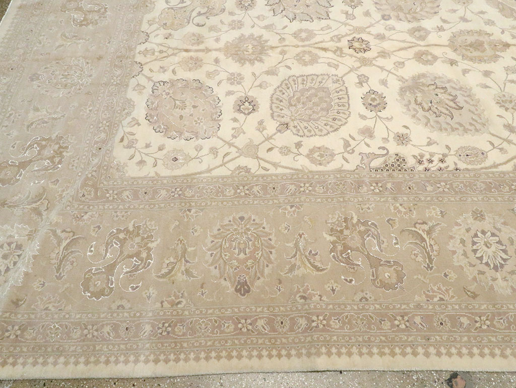 Vintage Persian Tabriz Carpet, No.13844 - Galerie Shabab