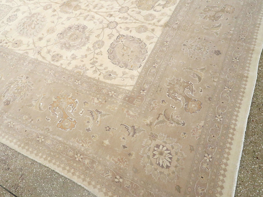 Vintage Persian Tabriz Carpet, No.13844 - Galerie Shabab