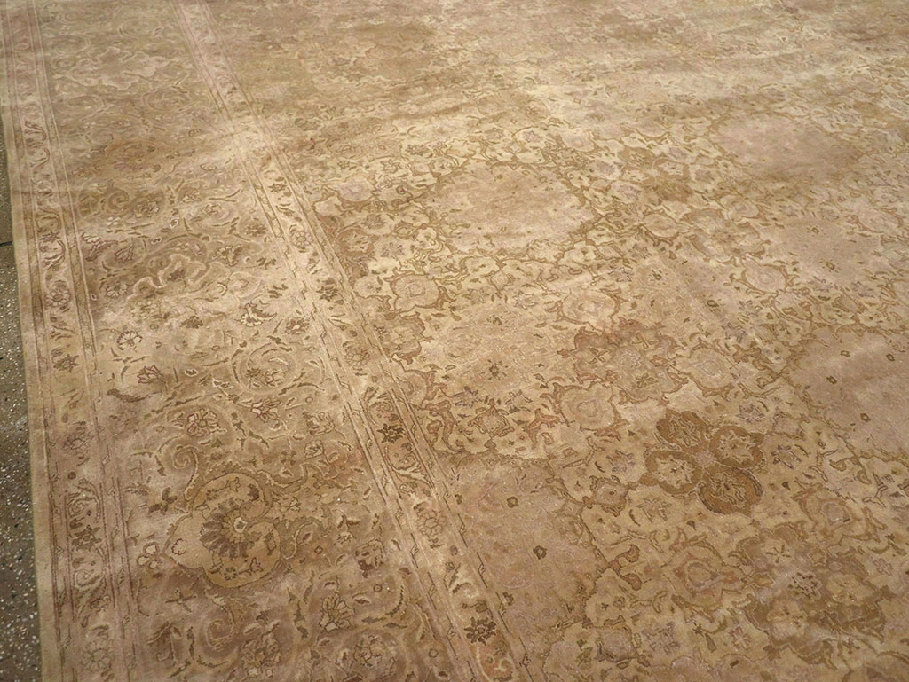 Vintage Persian Tabriz Oversize Carpet, No.13854 - Galerie Shabab