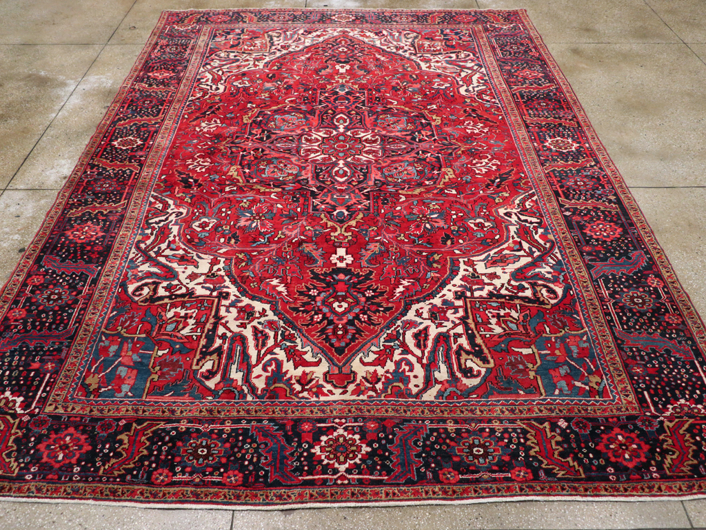 Vintage Persian Heriz Room Size Carpet, No.13870 - Galerie Shabab