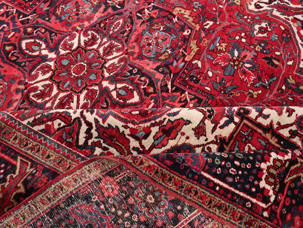 Vintage Persian Heriz Room Size Carpet, No.13870 - Galerie Shabab
