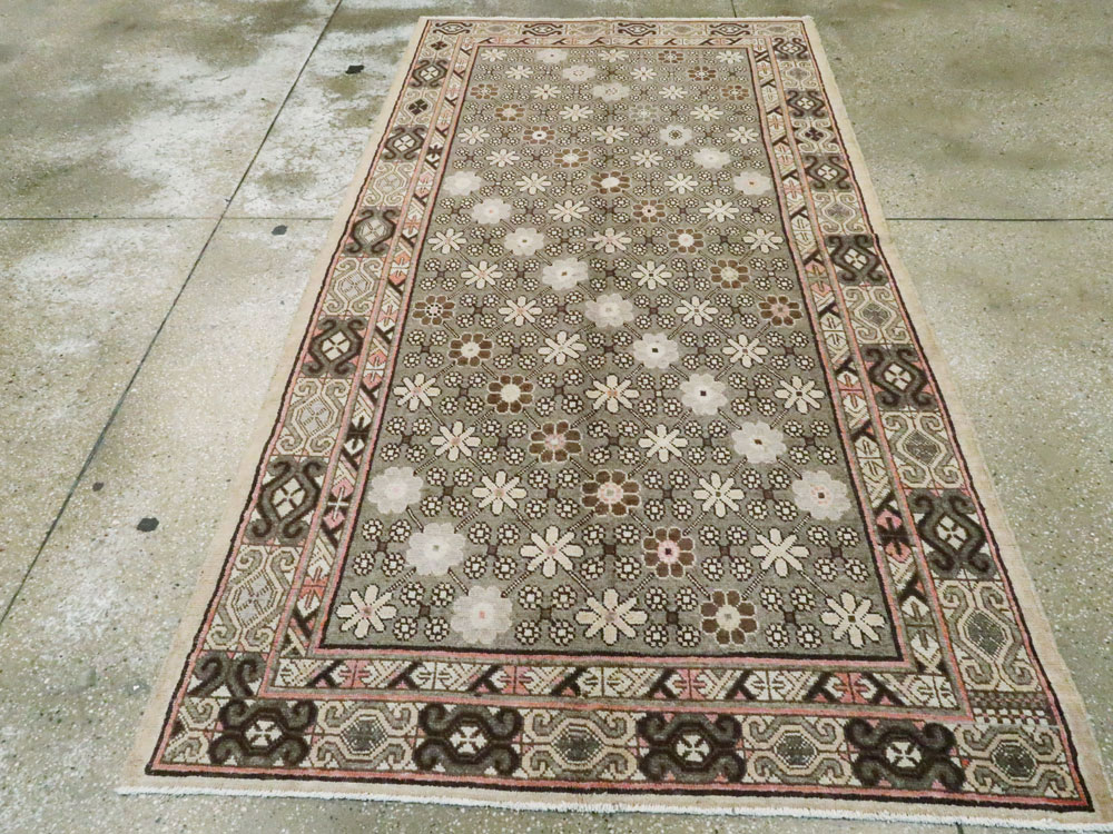 Vintage East Turkestan Khotan Rug, No.13885 - Galerie Shabab