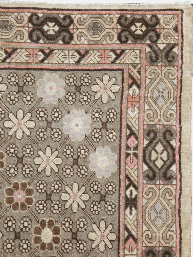 Vintage East Turkestan Khotan Rug, No.13885 - Galerie Shabab