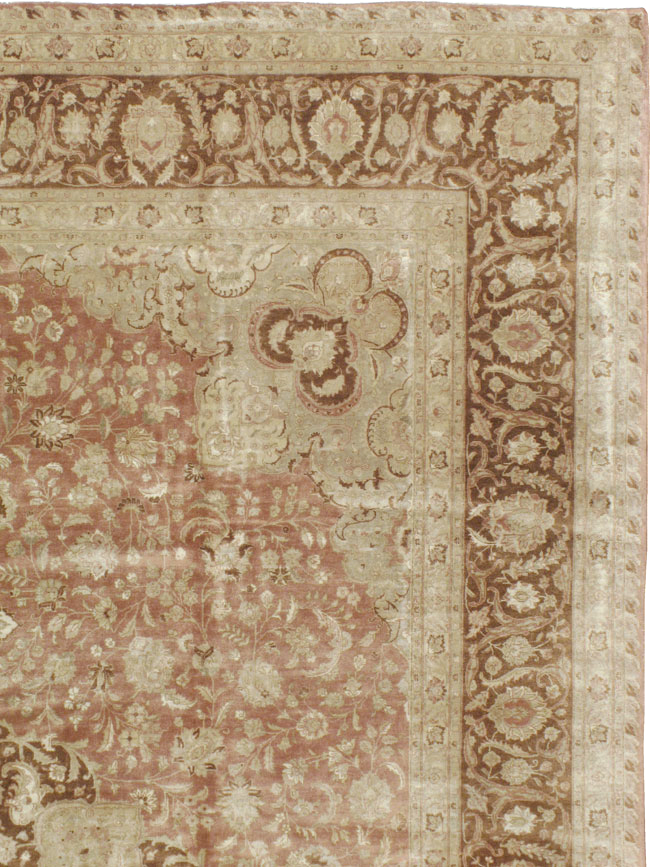 Vintage Persian Tabirz Carpet, No.13901 - Galerie Shabab