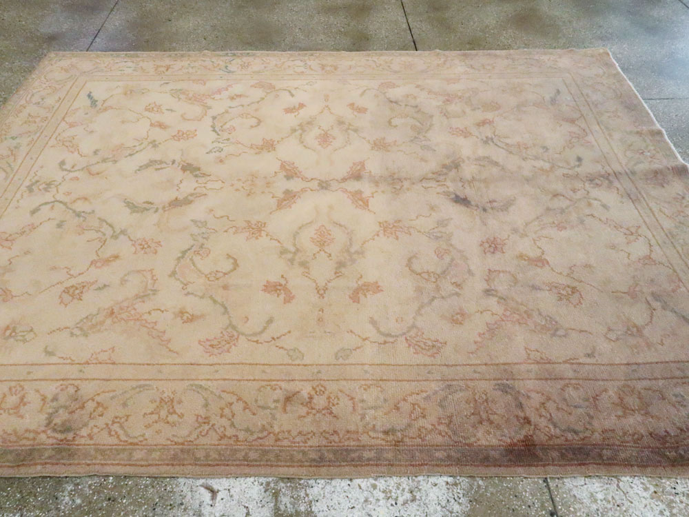 Antique Turkish Oushak Carpet, No.13910 - Galerie Shabab
