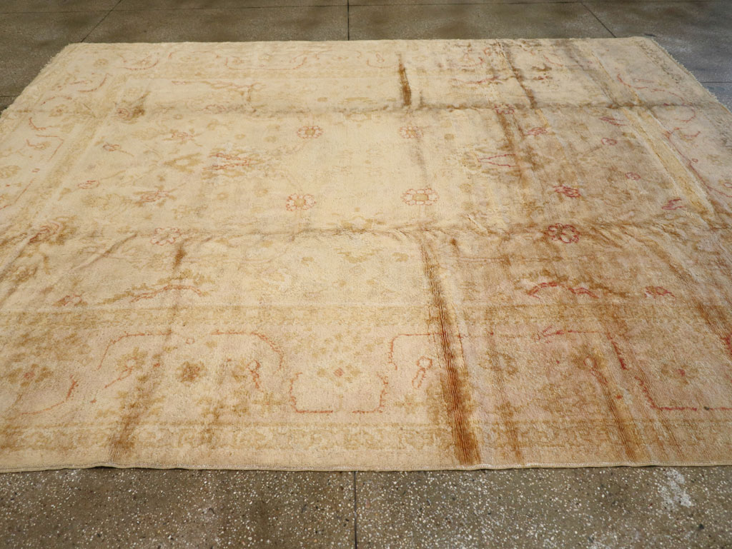 Antique Turkish Oushak Carpet, No.13914 - Galerie Shabab