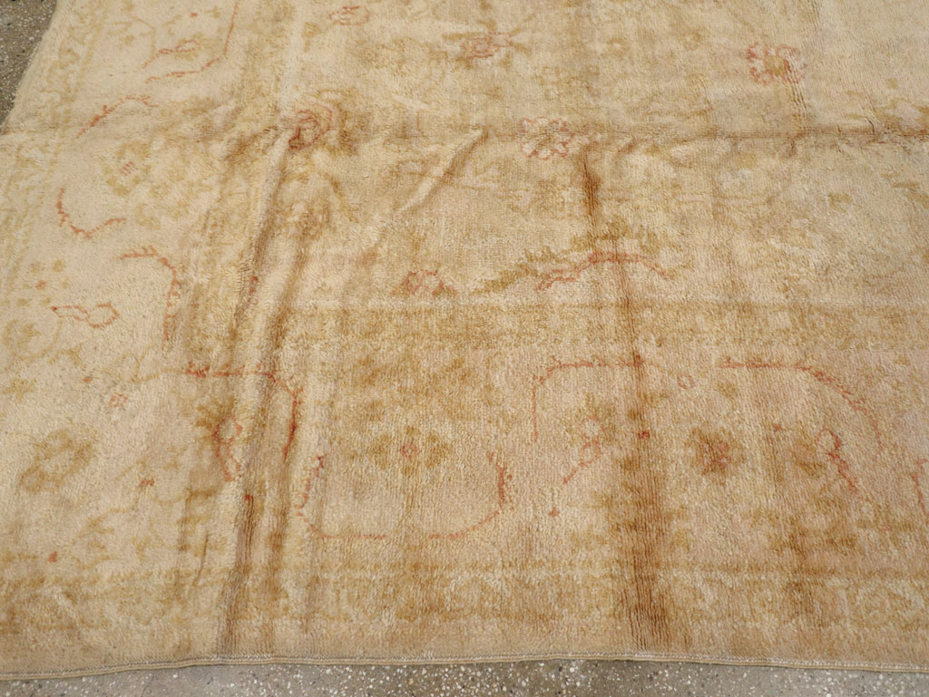 Antique Turkish Oushak Carpet, No.13914 - Galerie Shabab