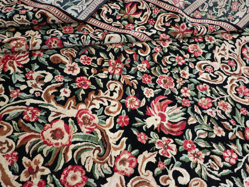 Antique Persian Kashan Carpet, No.13921 - Galerie Shabab