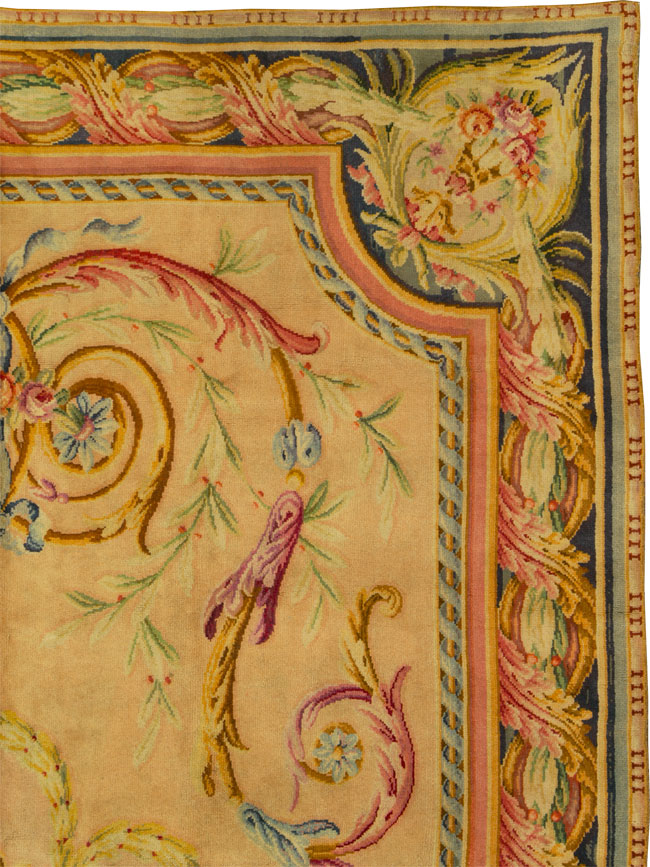 Antique French Savonnerie Carpet, No.13933 - Galerie Shabab