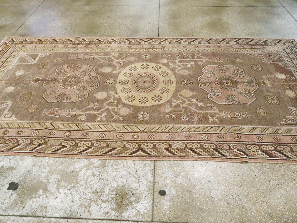 Antique East Turkestan Khotan Carpet, No.13961 - Galerie Shabab