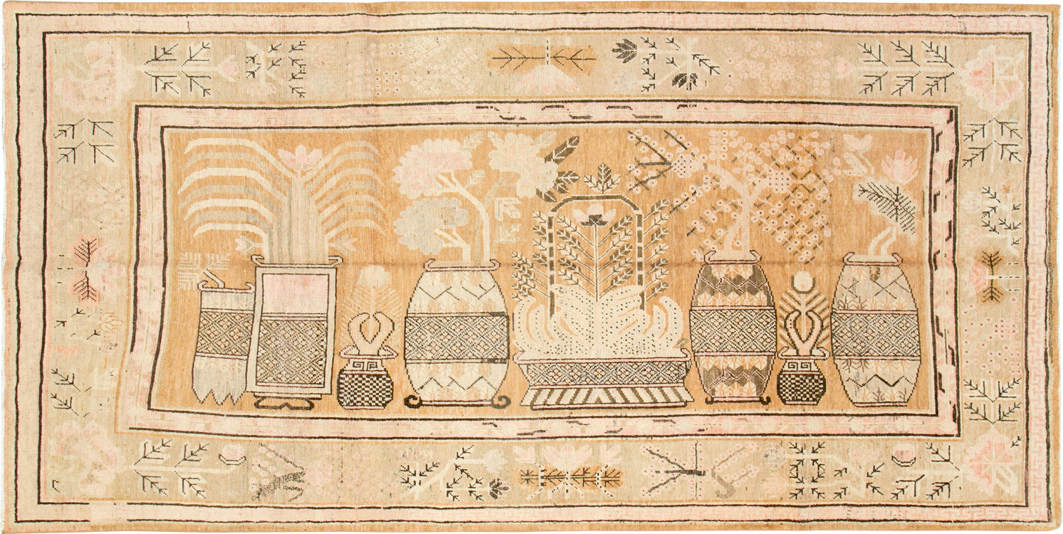Vintage East Turkestan Khotan Pictorial Carpet, No.13962 - Galerie Shabab