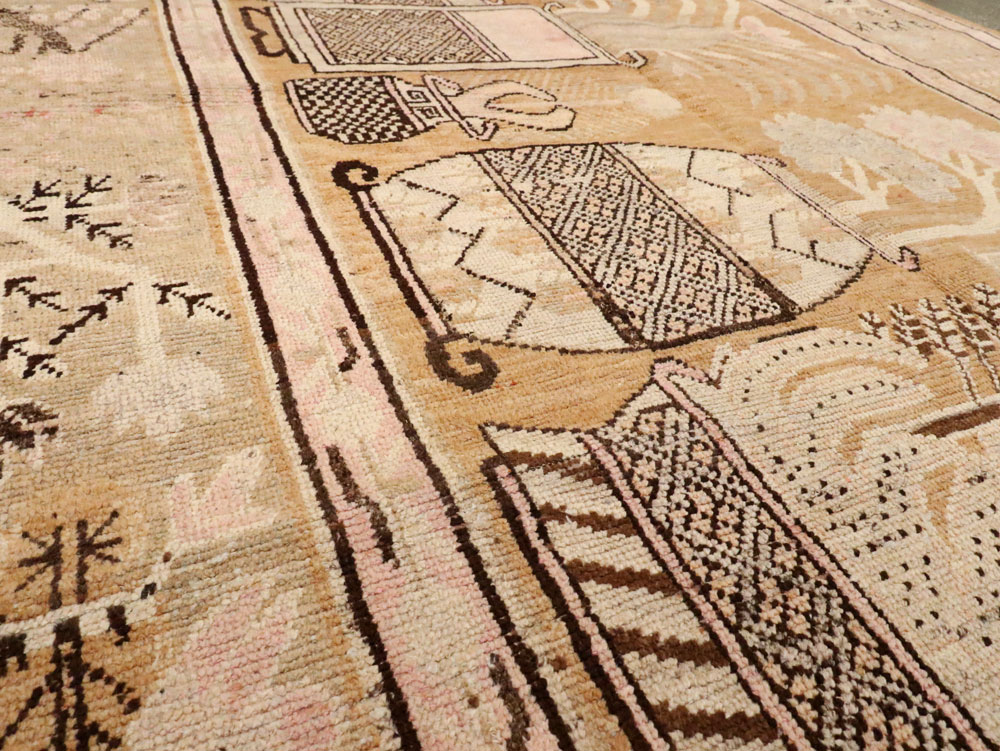 Vintage East Turkestan Khotan Pictorial Carpet, No.13962 - Galerie Shabab
