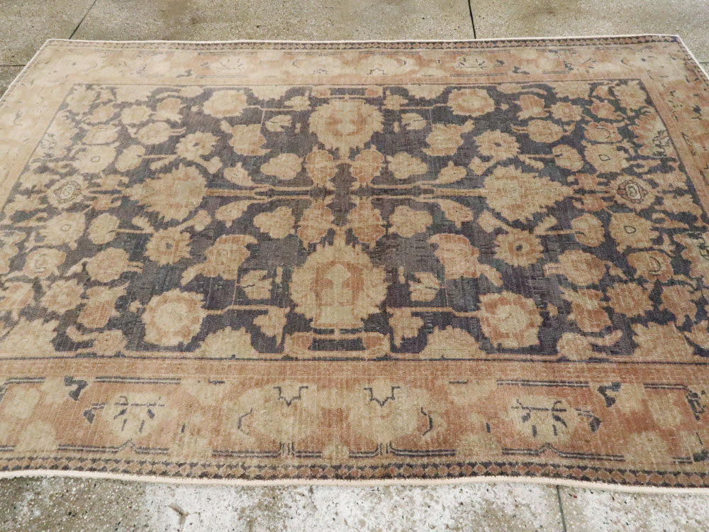 Antique Indian Agra Carpet, No.13970 - Galerie Shabab