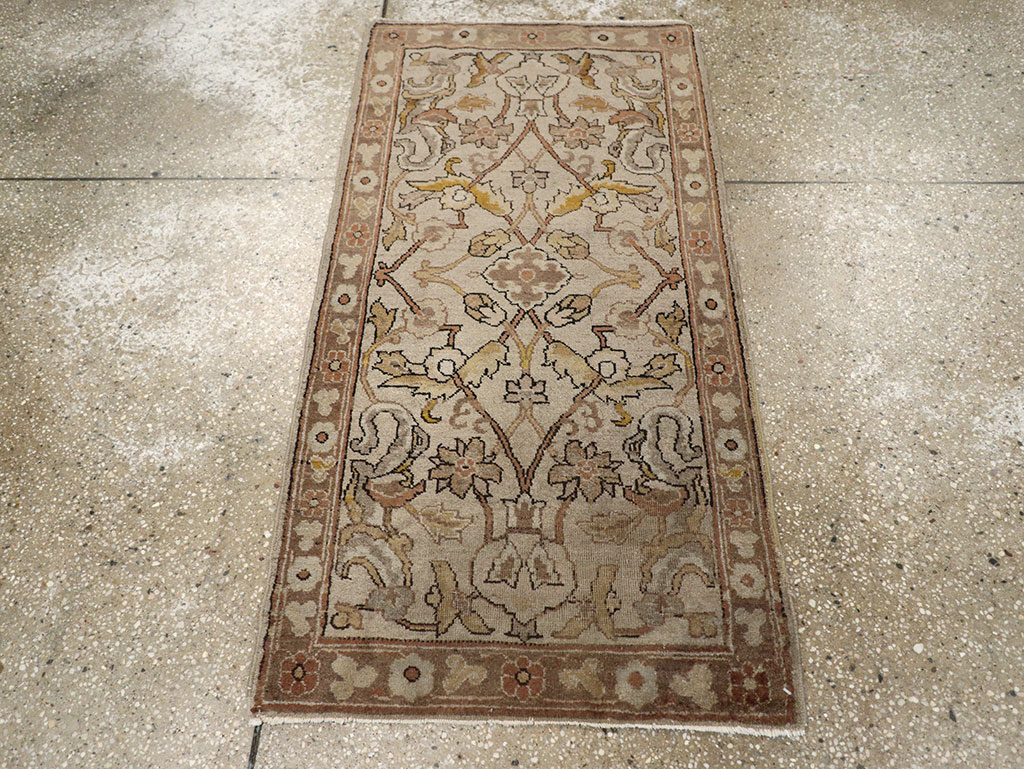 Antique Indian Lahore Rug, No.13977 - Galerie Shabab