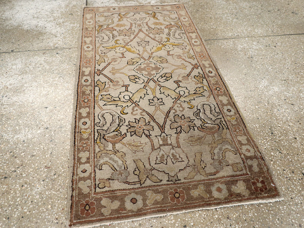 Antique Indian Lahore Rug, No.13977 - Galerie Shabab