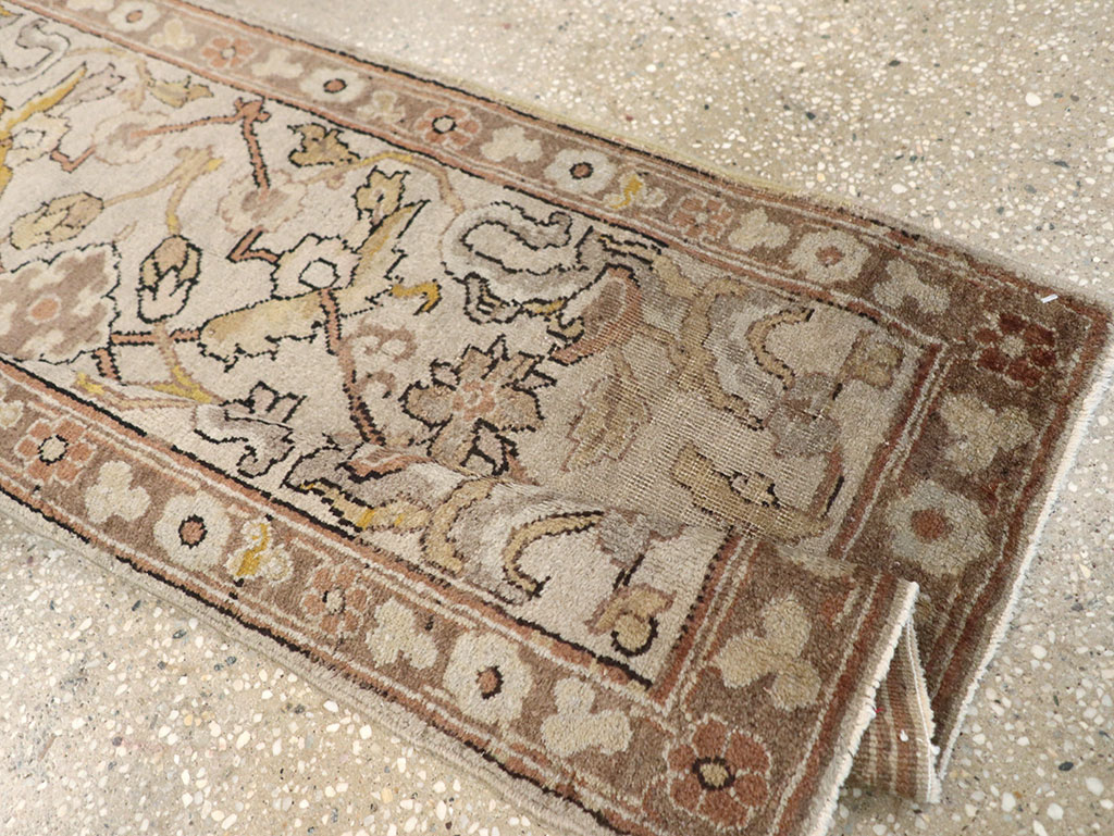 Antique Indian Lahore Rug, No.13977 - Galerie Shabab