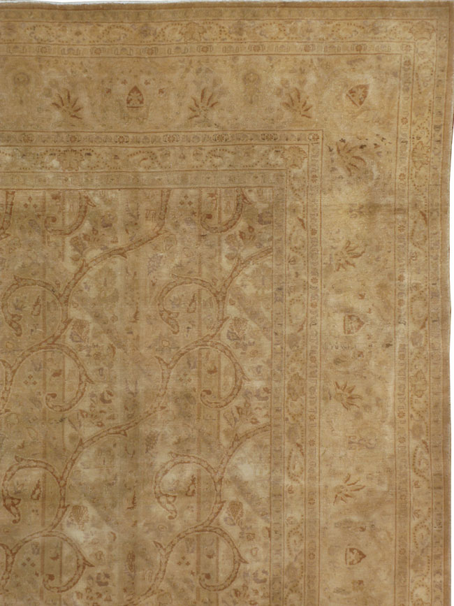 Antique Persian Tabriz Carpet, No.13985 - Galerie Shabab