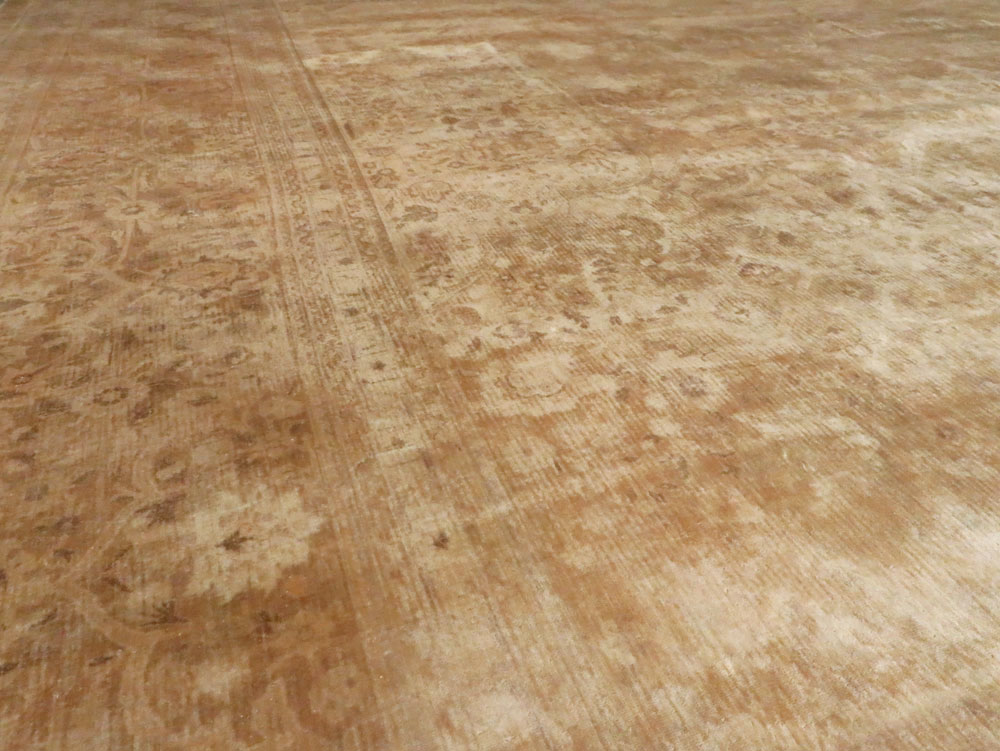 Antique Persian Tabriz Carpet, No.13986 - Galerie Shabab