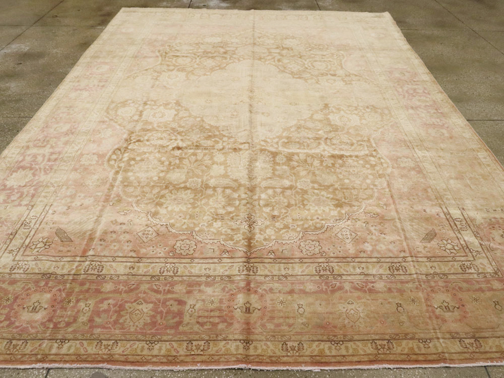 Antique Persian Tabriz Carpet, No.13990 - Galerie Shabab