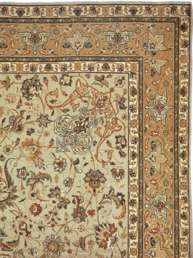 Vintage Persian Tabriz Carpet, No.13995 - Galerie Shabab