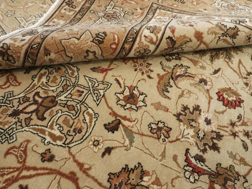 Vintage Persian Tabriz Carpet, No.13995 - Galerie Shabab