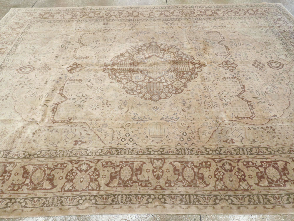 Vintage Persian Tabriz Carpet, No.14056 - Galerie Shabab