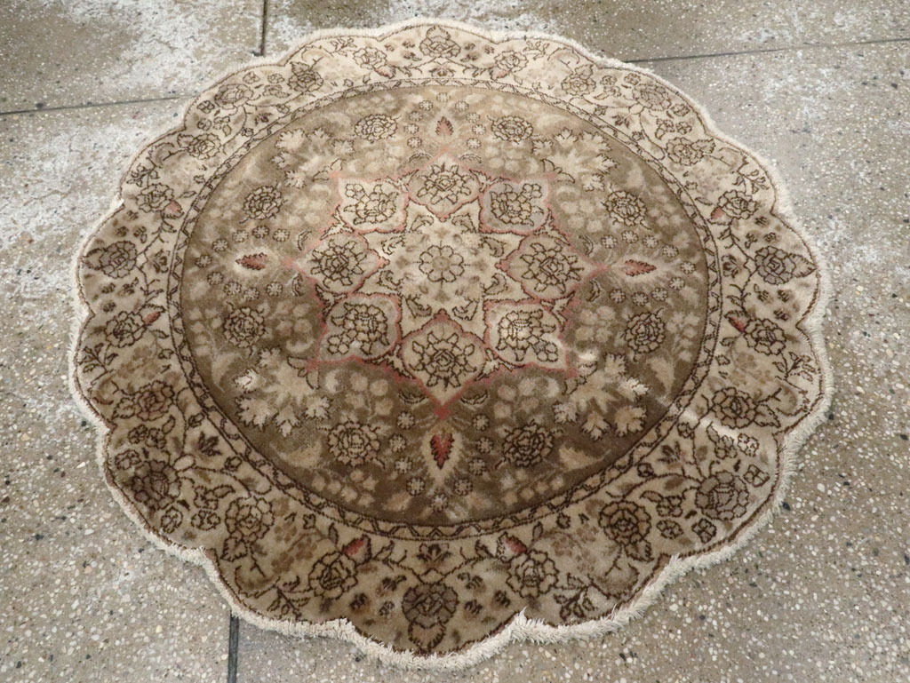 Vintage Persian Tabriz Round Carpet, No.14057 - Galerie Shabab