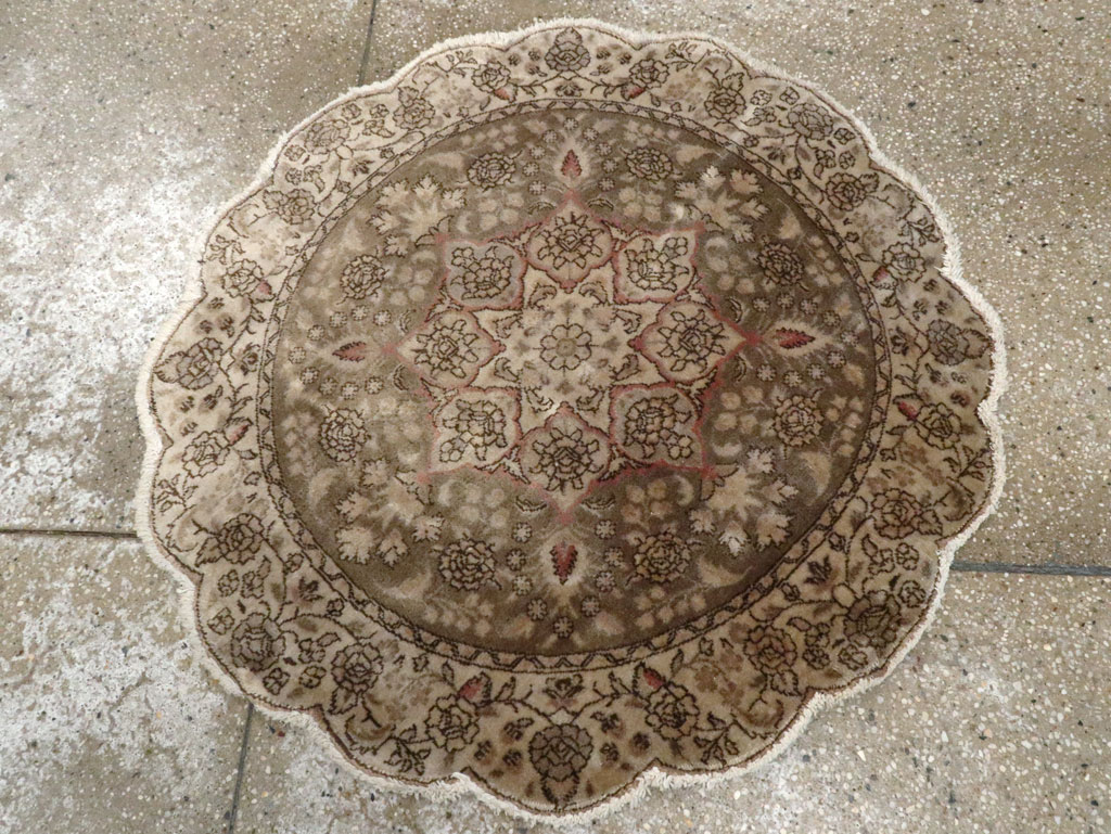 Vintage Persian Tabriz Round Carpet, No.14057 - Galerie Shabab