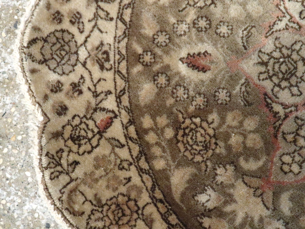 Vintage Persian Tabriz Round Carpet, No.14057 - Galerie Shabab