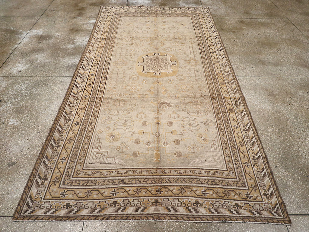 Antique East Turkestan Khotan Carpet, No.14075 - Galerie Shabab
