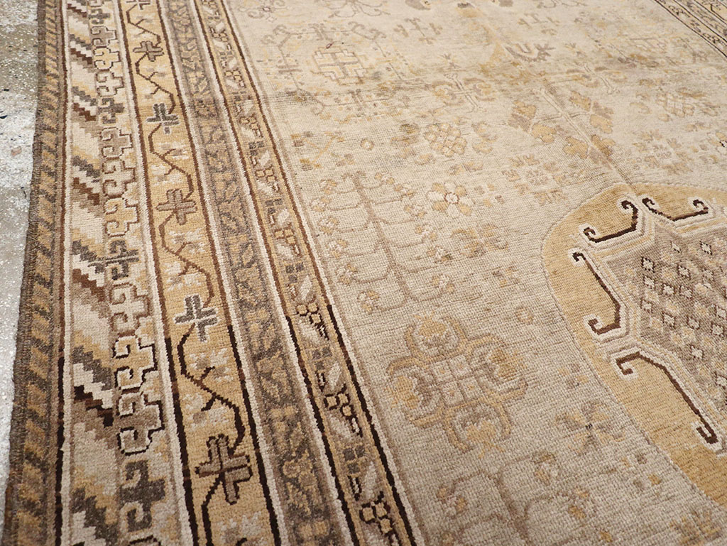 Antique East Turkestan Khotan Carpet, No.14075 - Galerie Shabab
