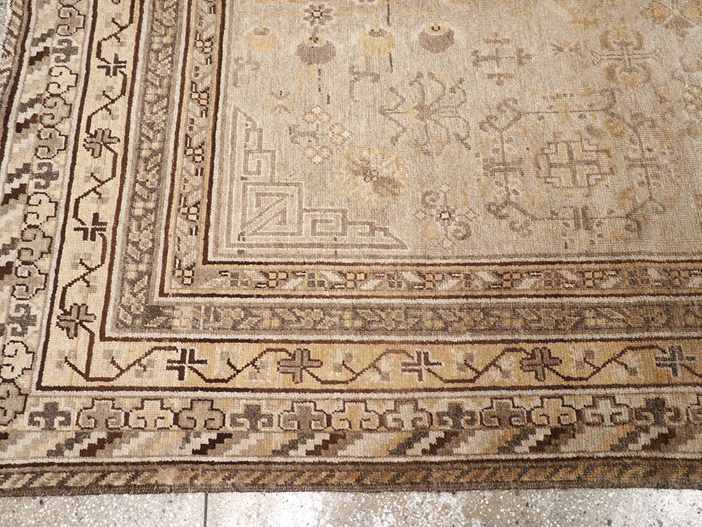 Antique East Turkestan Khotan Carpet, No.14075 - Galerie Shabab