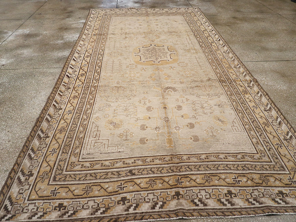 Antique East Turkestan Khotan Carpet, No.14075 - Galerie Shabab