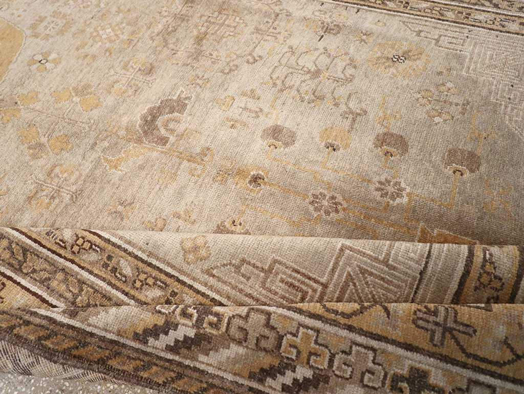 Antique East Turkestan Khotan Carpet, No.14075 - Galerie Shabab