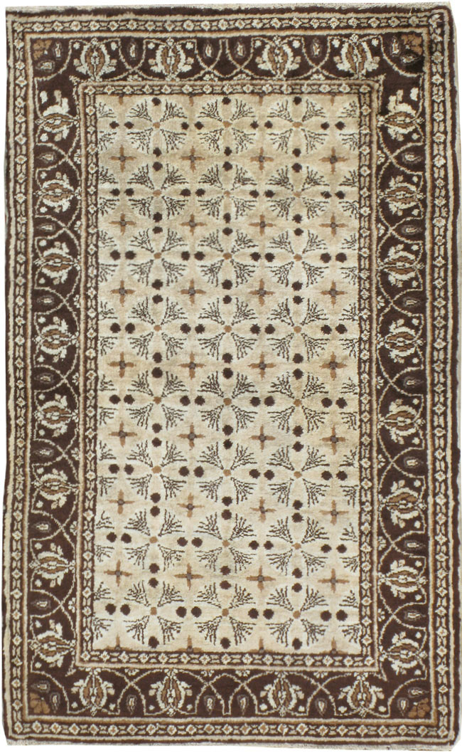 Vintage Indian Agra Rug, No.14086 - Galerie Shabab