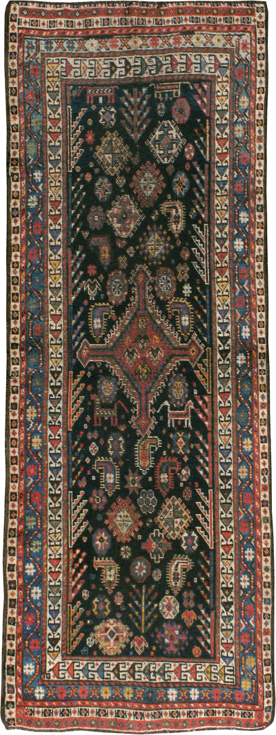 Antique Persian Shiraz Rug, No.14093 - Galerie Shabab
