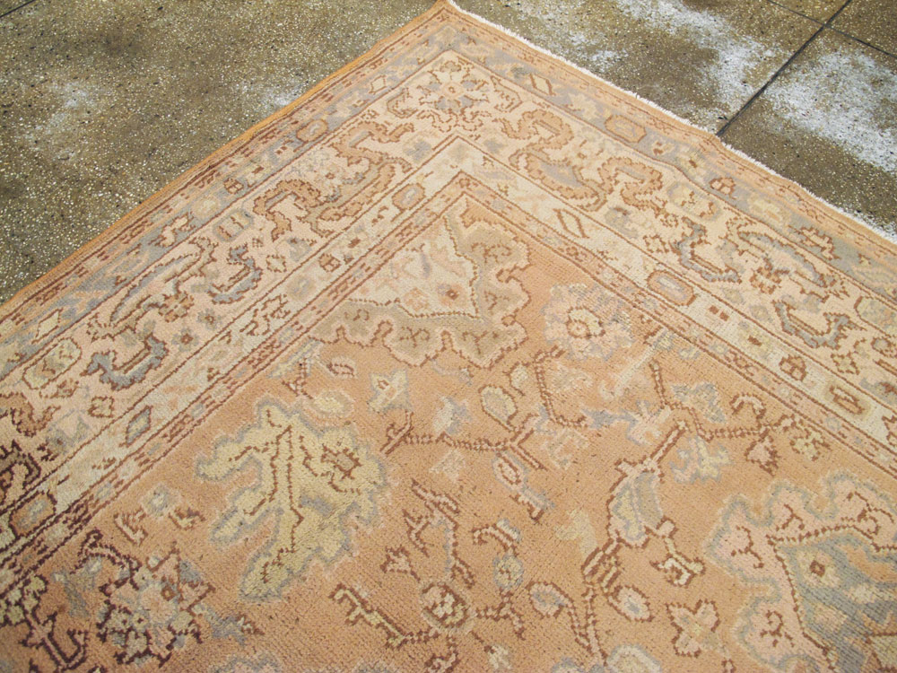 Antique Turkish Oushak Carpet, No.14125 - Galerie Shabab