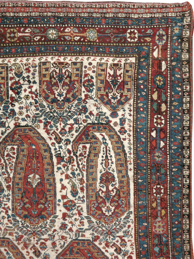 Antique Persian Shiraz Carpet, No.14137 - Galerie Shabab