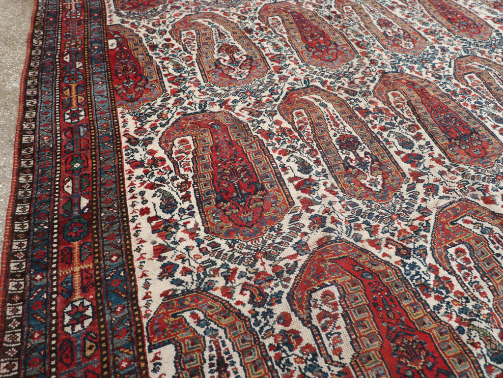 Antique Persian Shiraz Carpet, No.14137 - Galerie Shabab