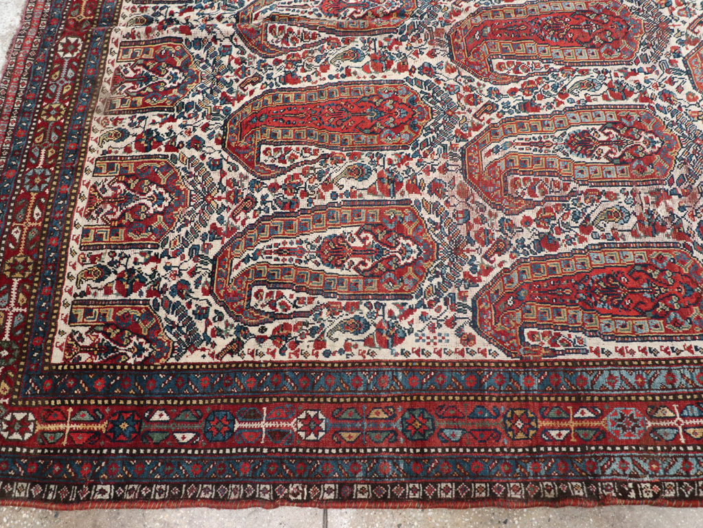 Antique Persian Shiraz Carpet, No.14137 - Galerie Shabab