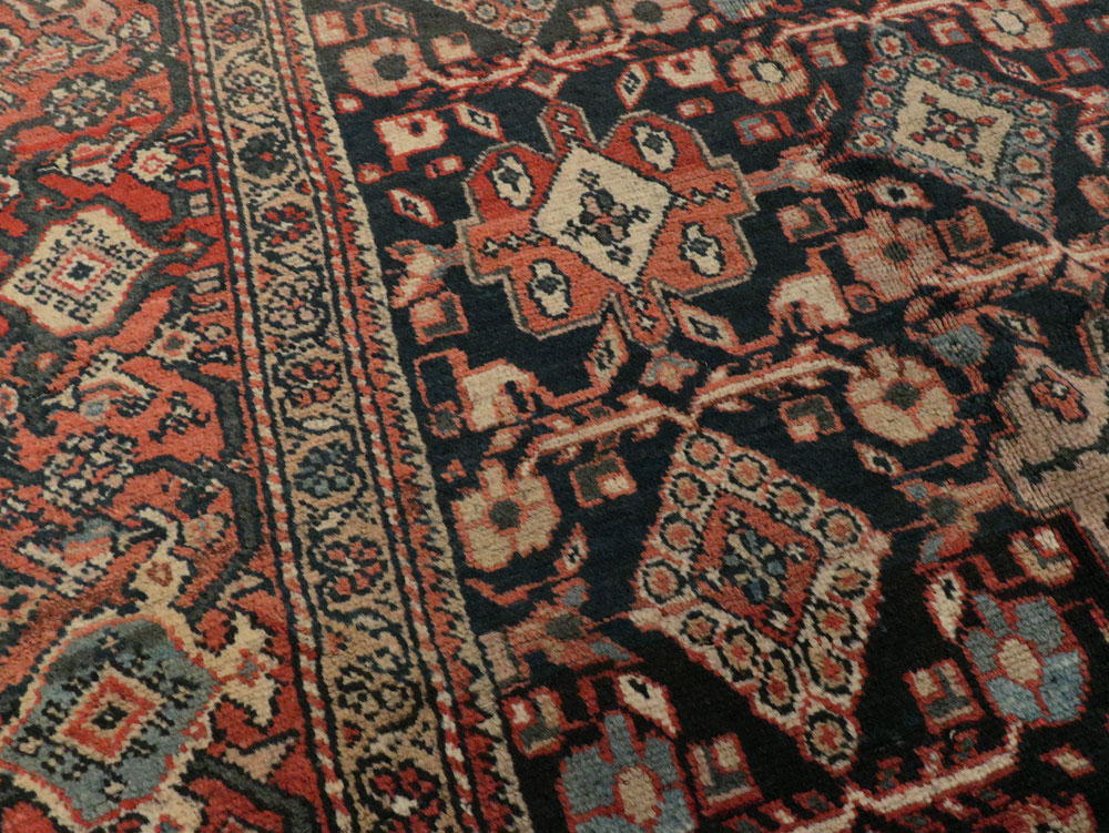 Antique Persian Mahal Carpet, No.14147 - Galerie Shabab