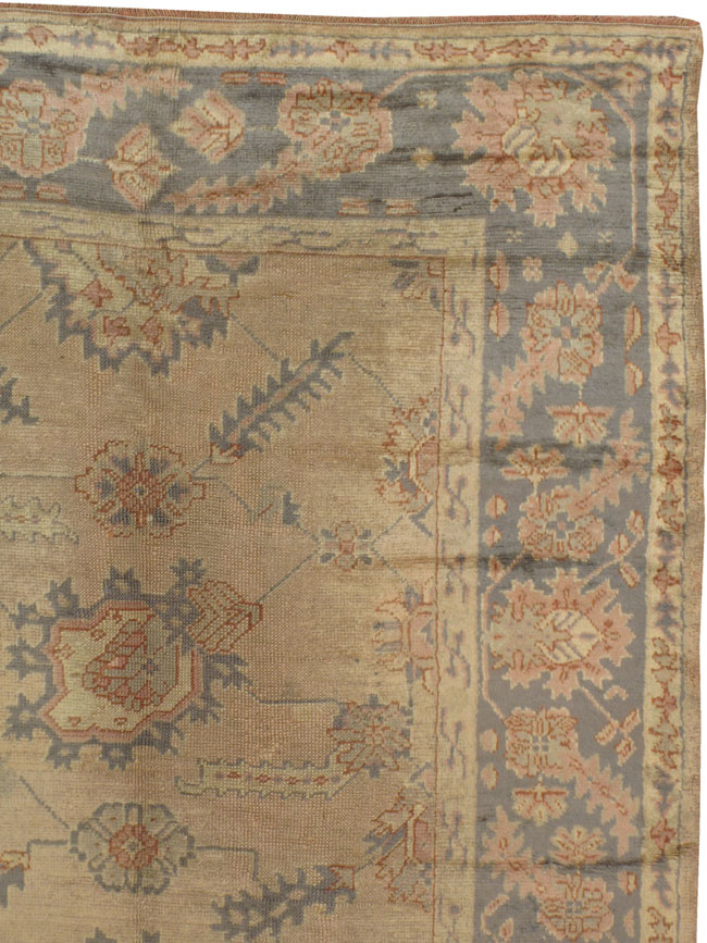 Antique Oushak Carpet, No.14148 - Galerie Shabab