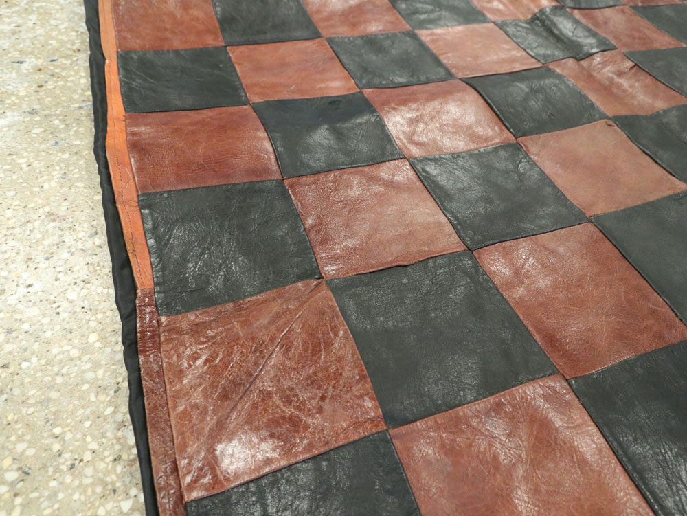 Vintage Italian Leather Art Deco Rug, No.14184 - Galerie Shabab